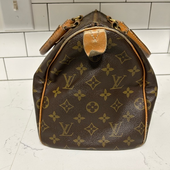 Vintage Louis Vuitton Speedy 30 - Picture 3 of 10